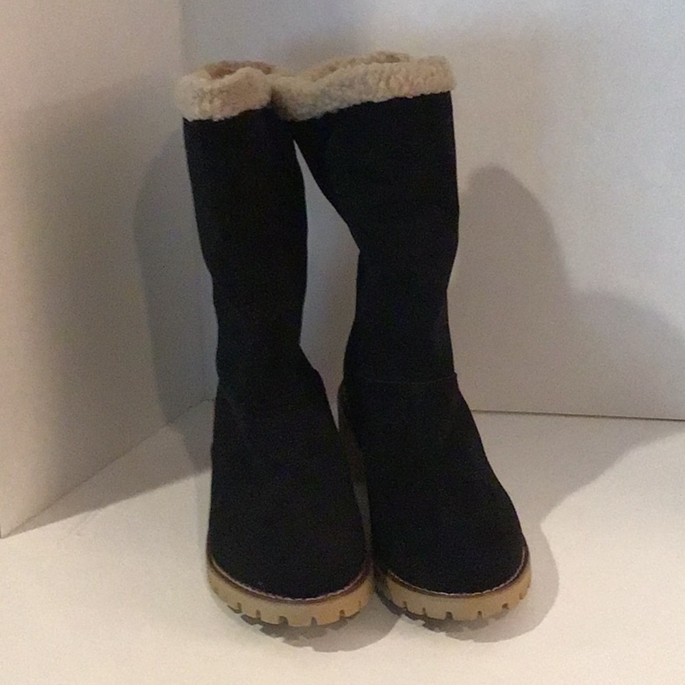 Brand new women’s boots